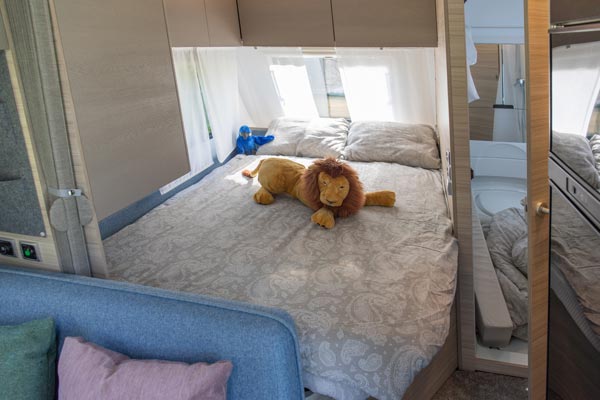 Najem počitniške prikolice Adria Altea 402 PH