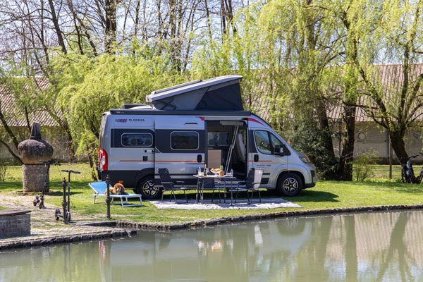 Najem avtodoma Adria Twin Sports 640 SGX Tent Top