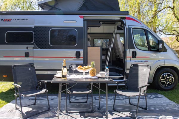 Najem avtodoma Adria Twin Sports 640 SGX Tent Top