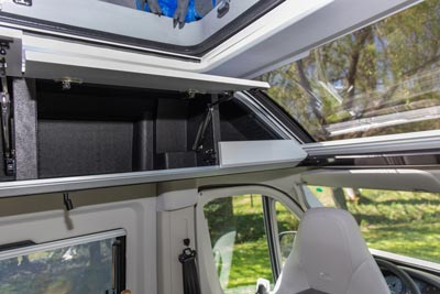 Najem avtodoma Adria Twin Sports 640 SGX Tent Top