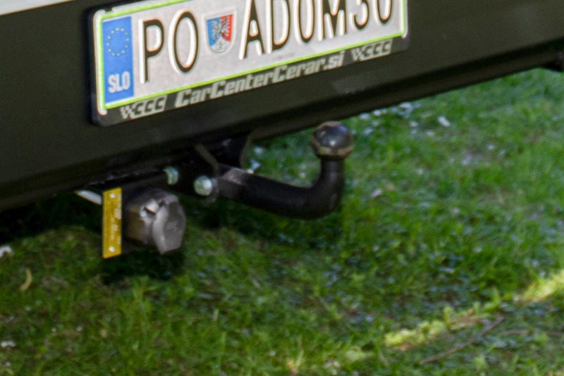 Najem avtodoma dodatna oprema - vlečna kljuka
